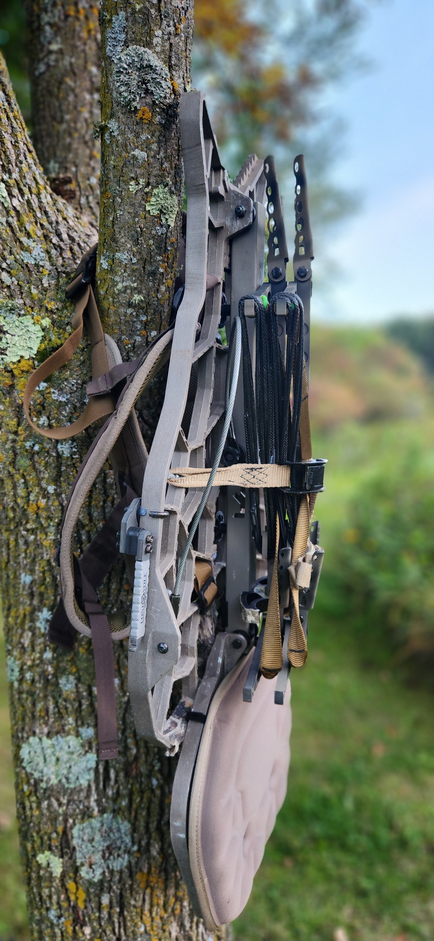 Shadow 16 Climbing Stick (comes standard with 1/8" x 8' Amsteel attachment rope.  Custom fit aiders sold separately)