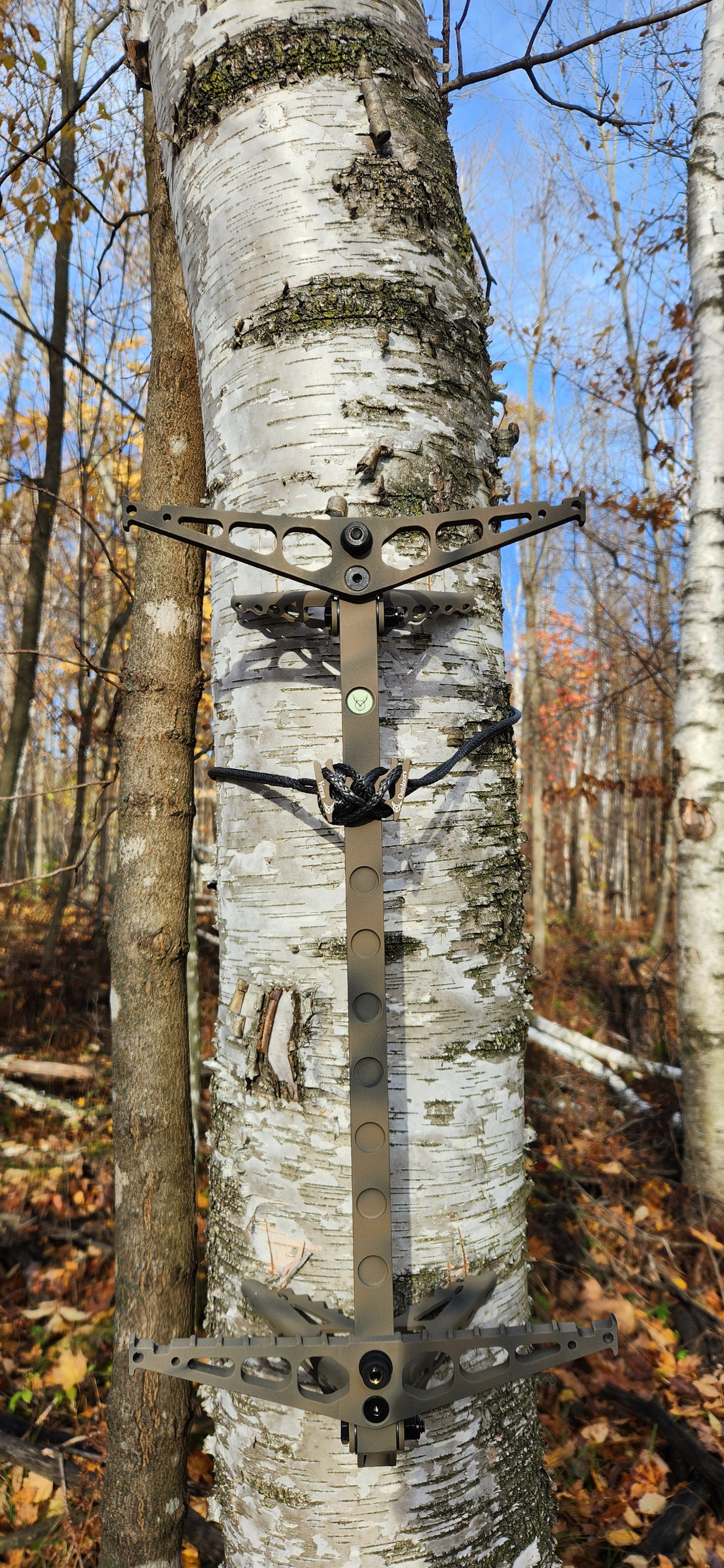 Shadow 16 Climbing Stick (comes standard with 1/8" x 8' Amsteel attachment rope.  Custom fit aiders sold separately)