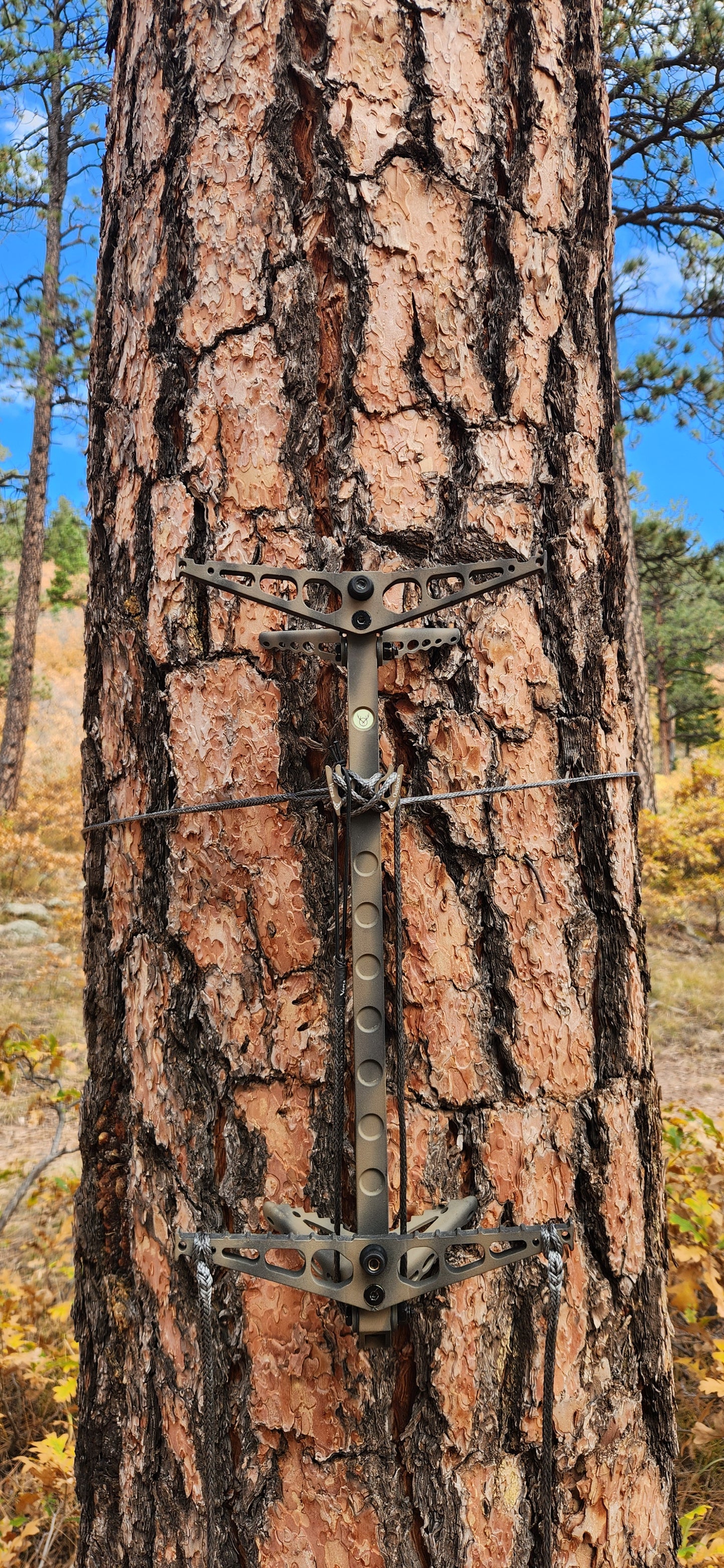 Shadow 16 Climbing Stick (comes standard with 1/8" x 8' Amsteel attachment rope.  Custom fit aiders sold separately)